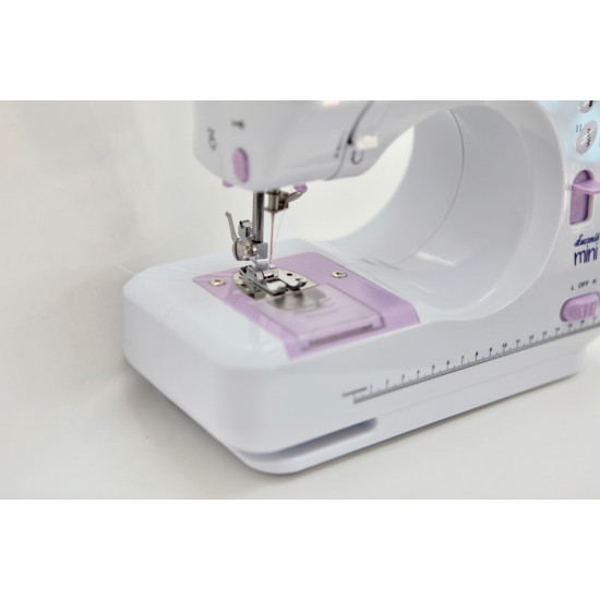 Maszyna do szycia mini