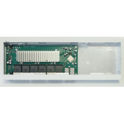 Przełącznik 24xGbE 2 xSFP+CRS326-24G-2S+RM-MX 