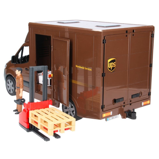 Pojazd Mercedes-Benz Sprinter UPS z kierowcą i akcesoriami