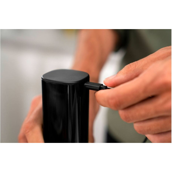 Młynek do przypraw Enfinigy, czarny