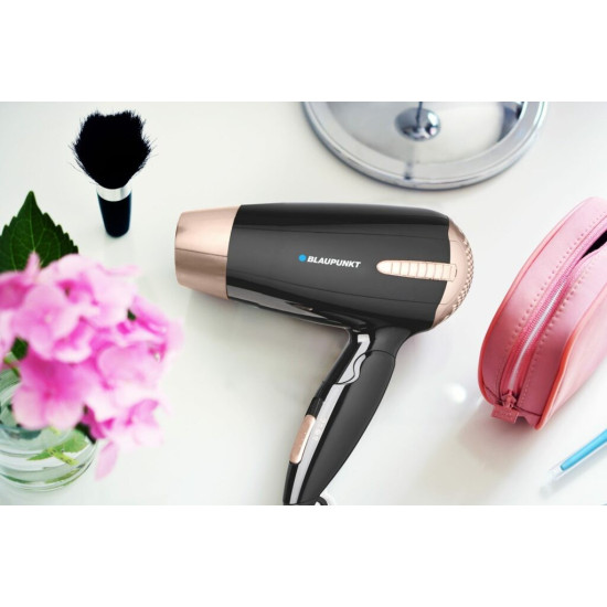 Suszarka do włosów HDD301BK