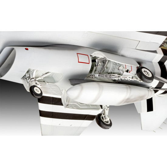 Model plastikowy Samolot 50TH Anniversary F-16 Falcon 1/32