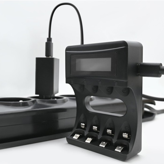 Ładowarka do akumulatorków Ni-MH typu R03/AAA R6/AA | 1800mA 