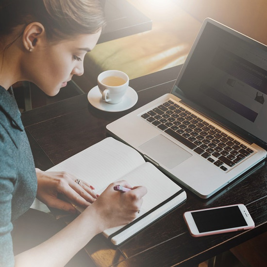 Filtr prywatyzujący RODO do MacBook Air 13.6 cala | Magnetyczny |    Ochrona wzroku 