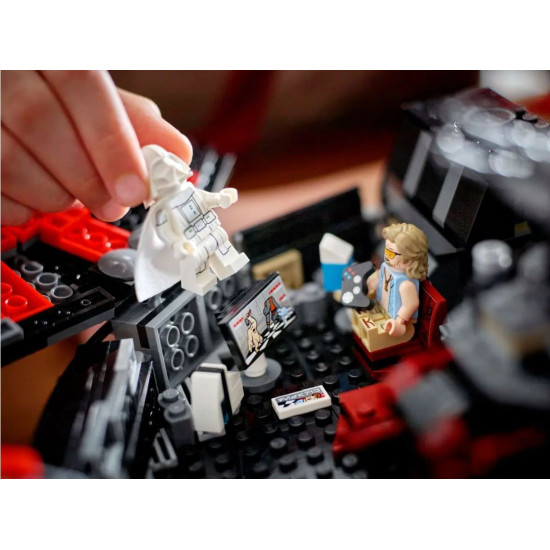 Klocki Star Wars 75389 Mroczny Sokół Millennium