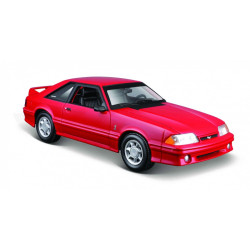 Model Ford Mustang SVT Cobra 1993 czerwony 1/24 