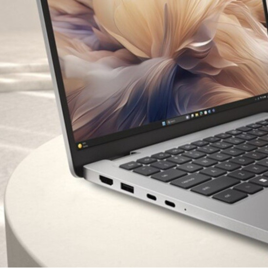 Laptop Dell Pro 13 Plus PB13250 W11P Ultra 7 266V/16GB/512GB CL25/13.3 FHD+/Arc/FgrPr&SmtCd/FHD/IRCam/Mic/WLAN only+BT/BcklKb/3C/vPro/3YPS Silver