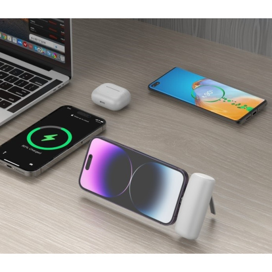 Powerbank P5 PLUG-IN (5 000mAh 10W) bezpośrednie podpięcie do telefonu za pomocą złącza USB-C