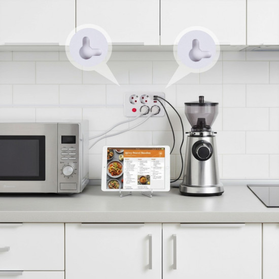 Listwa zasilająca MCE392 W 4 gniazda 3xUSB, 110-240V AC 50/60Hz, 2.1A max 2500W 1,5m biała