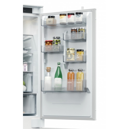 Chłodziarko-zamrażarka do zabudowy CNBQT3518E 