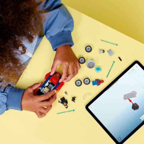 Klocki Super Heroes 76336 Spider-Man w samochodzie kontra zvenomowany Wolverine