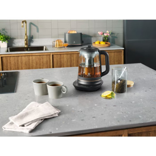 Czajnik bezprzewodowy Explore 7 E7GK1-8BP