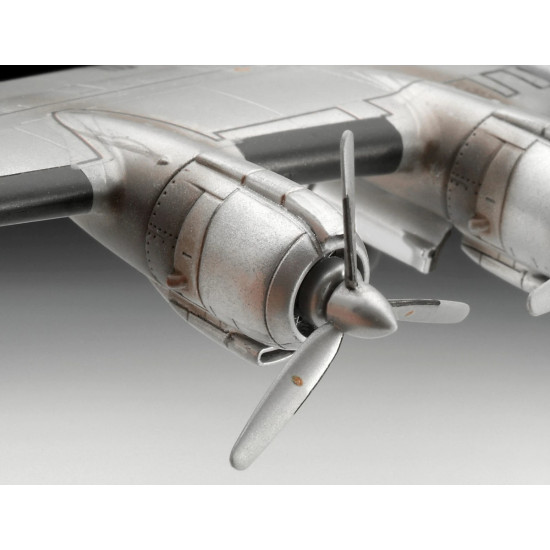 Model plastikowy Lockheed L.1049G Super Constellation Lufthansa 