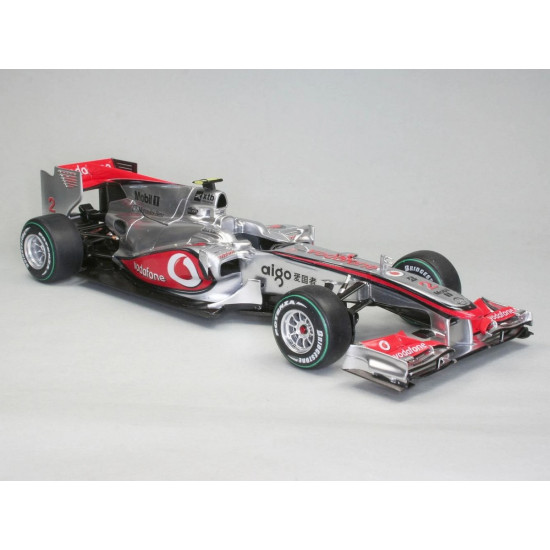 Model plastikowy Mclaren Mercedes MP4-25 L. Hamilton 