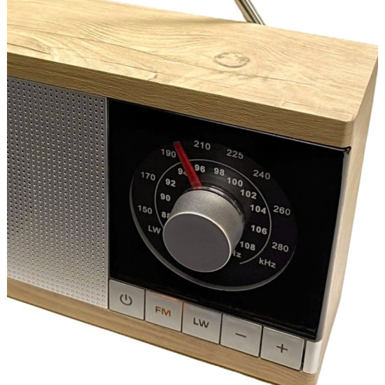 Radio Krystyna w drewnianej obudowie